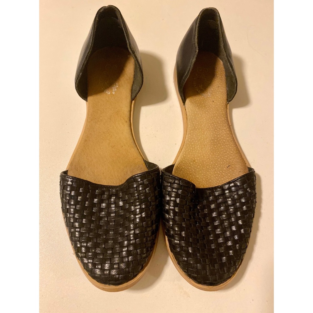 Seychelles black leather woven flats sandals